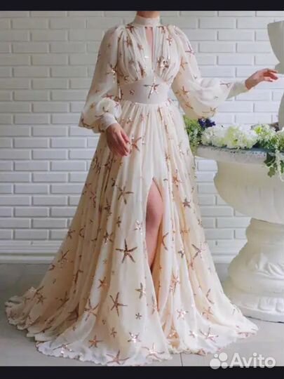 Вечернее платье длинное с паедками