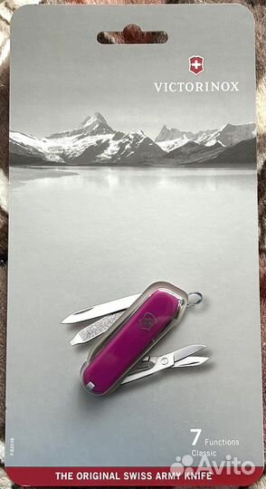 Швейцарский нож-брелок Victorinox Classic 0.6223