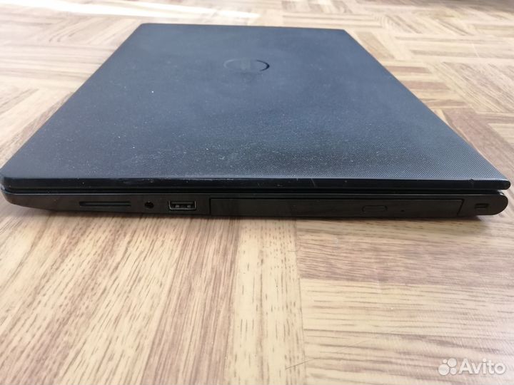 Ноутбук dell Inspiron 15 с WIN 10 (лицензия)