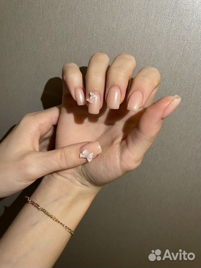 Мастер маникюра и наращивания ногтей