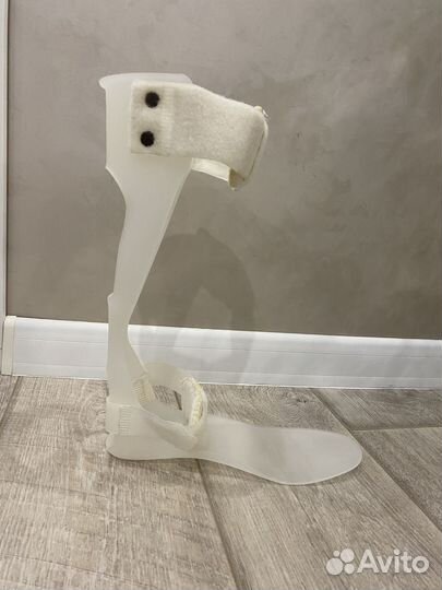 Ортез голеностопный (тутор) на левую ногу