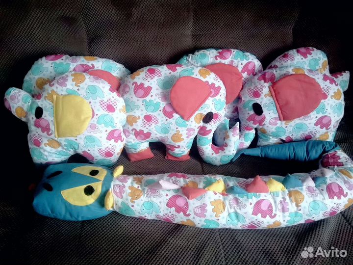 Бортики, подушки игрушки в кроватку