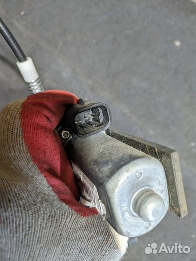 Стеклоподьемник правый Fiat Albea