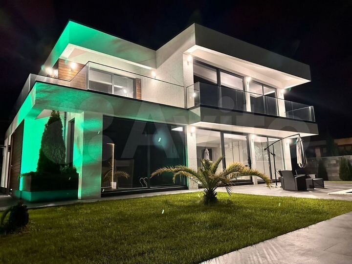 Дом 265 м² на участке 700 м² (Грузия)