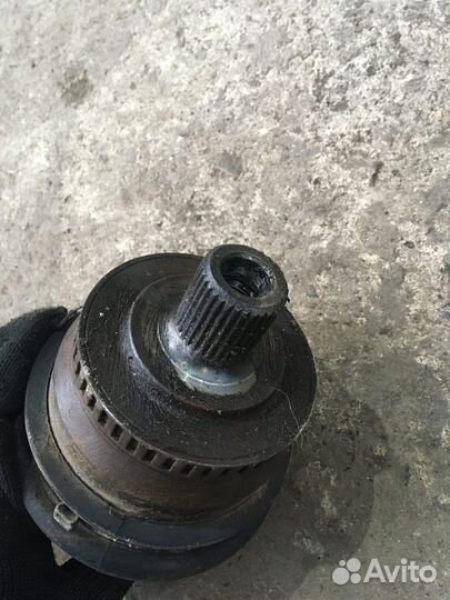 Граната Volkswagen Passat B5