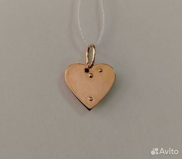 Золотая подвеска с камнем