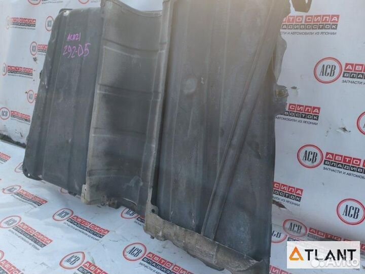 Бензобак toyota RAV4