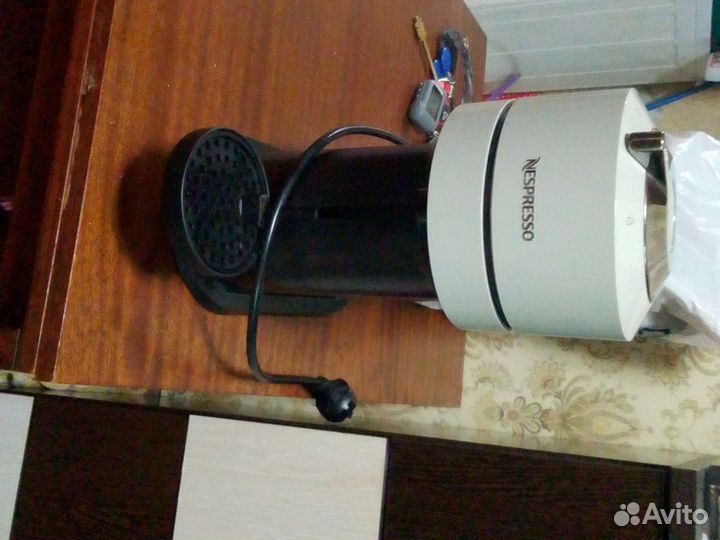 Продам кофе машину,капсульная