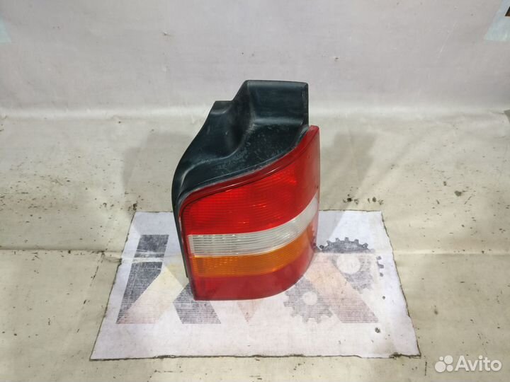 Volkswagen Transporter T5 Фонарь правый 13649