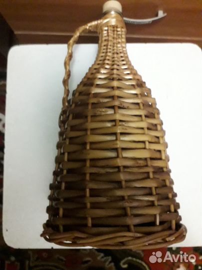 Бутылка стеклянная