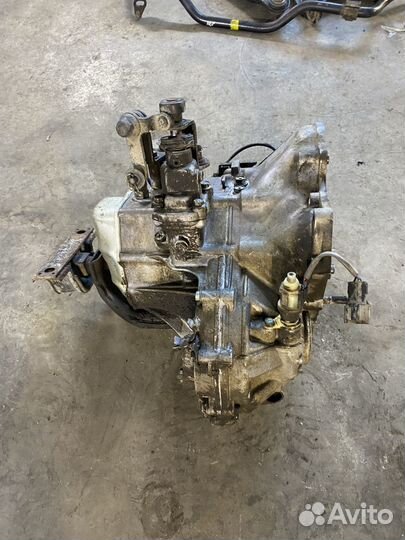 МКПП (механическая коробка переключения передач) D