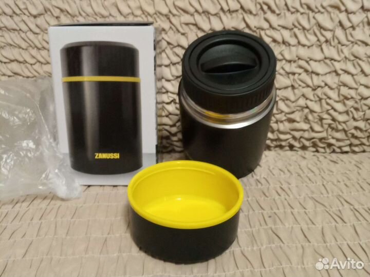 Термос Zanussi 0,5 литра с ложкой новый