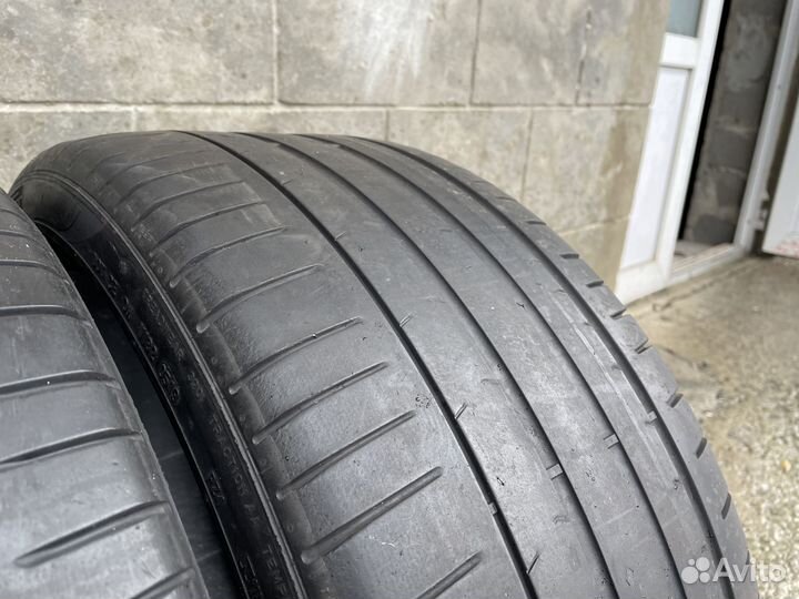 Pirelli P Zero 245/40 R21 и 275/35 R21 103Y