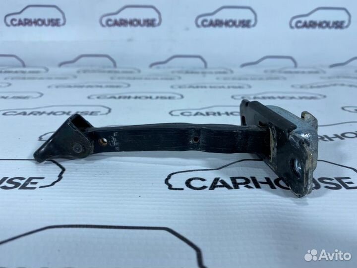 Ограничитель двери передний левый Hyundai Solaris