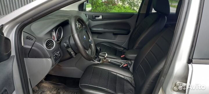 Ford Focus 1.8 МТ, 2008, 260 370 км