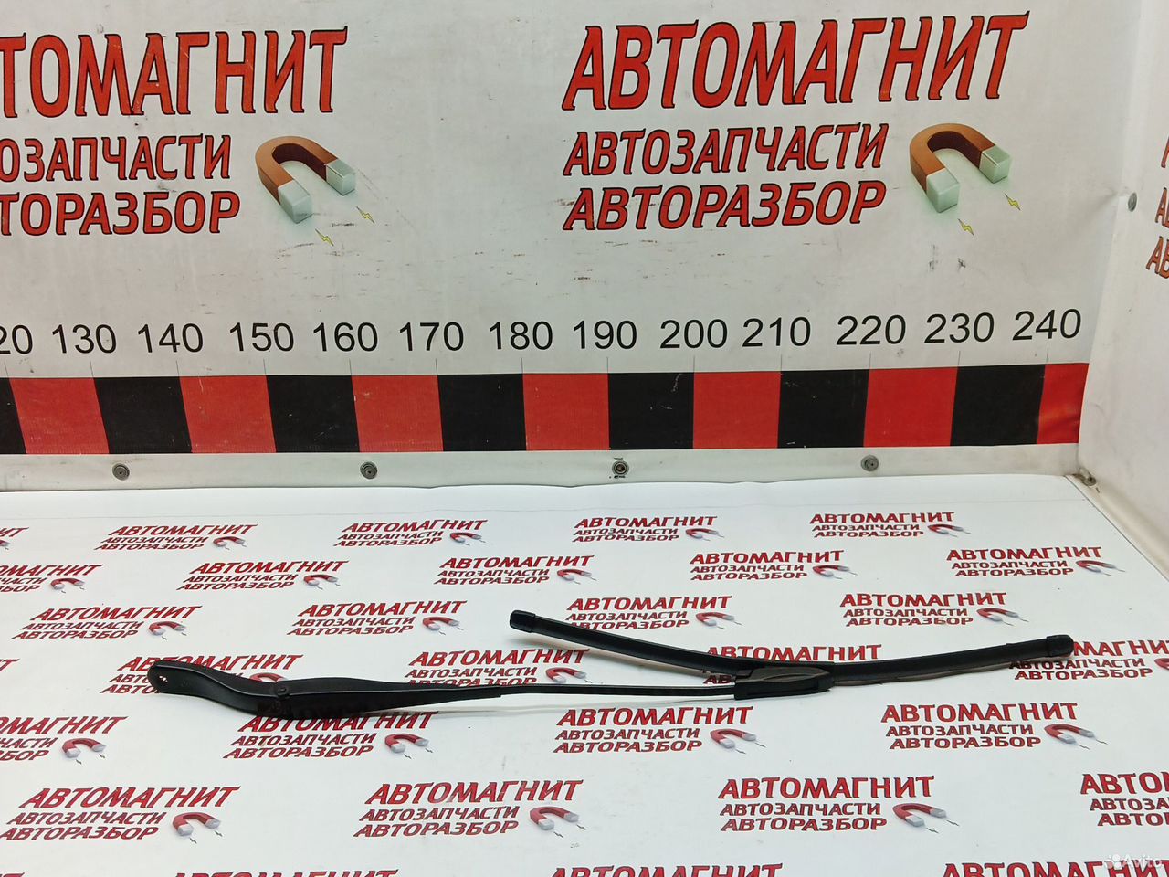 Поводок дворника правый Рено Дастер 2