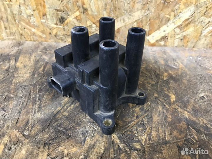 Катушка зажигания Ford Focus 3 седан 1.6 2012