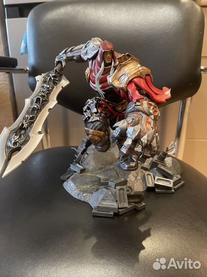 Фигурка из игр darksiders 3 apocalypse edition