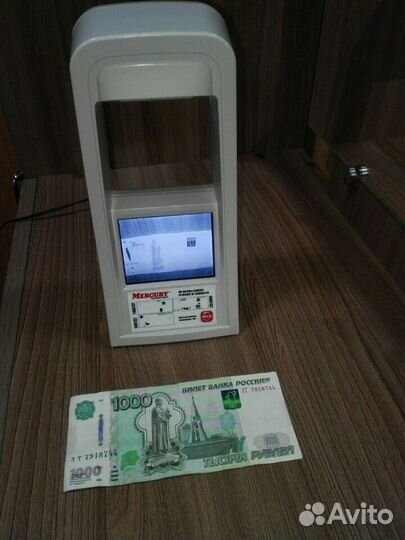 Детектор банкнот