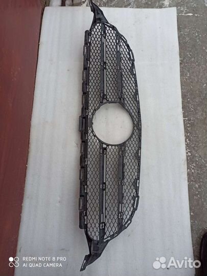 Решётка радиатора C-class W205, оригинал, б/у