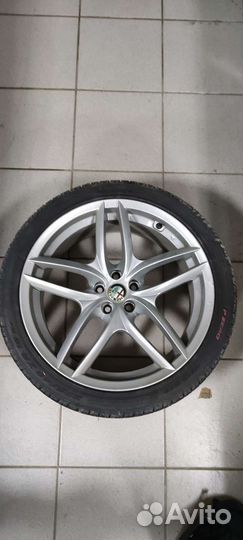 Alfa Romeo R 18 колеса в сборе