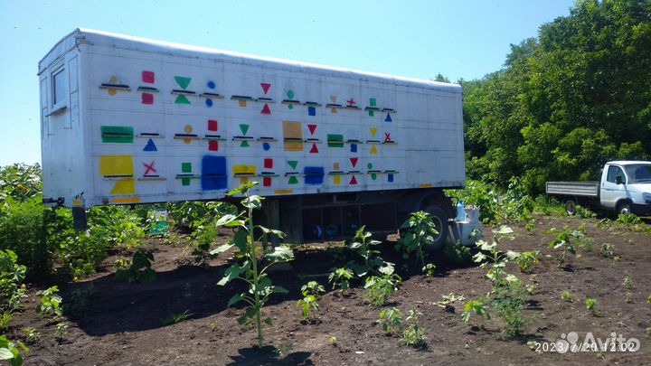 Пчелопавильон, пасека