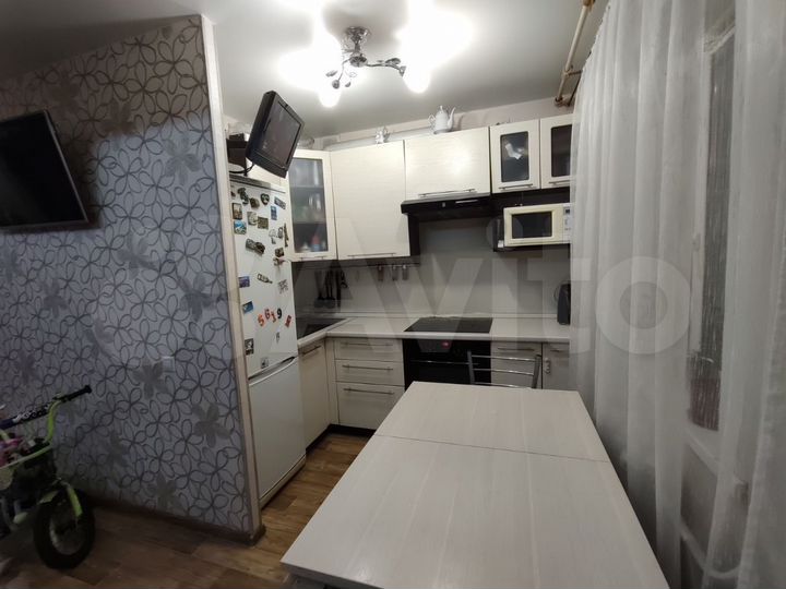 3-к. квартира, 60 м², 2/5 эт.