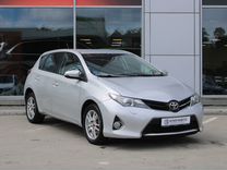 Toyota Auris 1.6 CVT, 2013, 75 900 км, с пробегом, цена 1 335 000 руб.