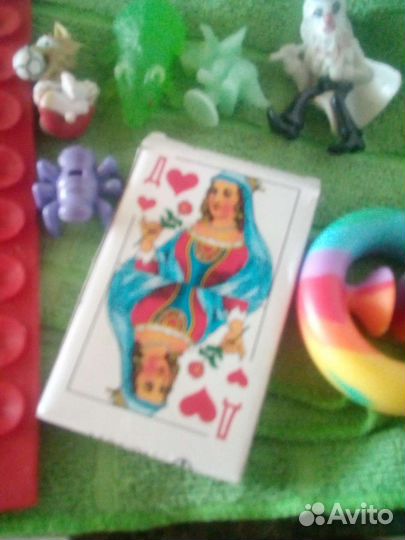Продаю игрушки:карты,жмякалка,паук,бс,завр,мышь тд