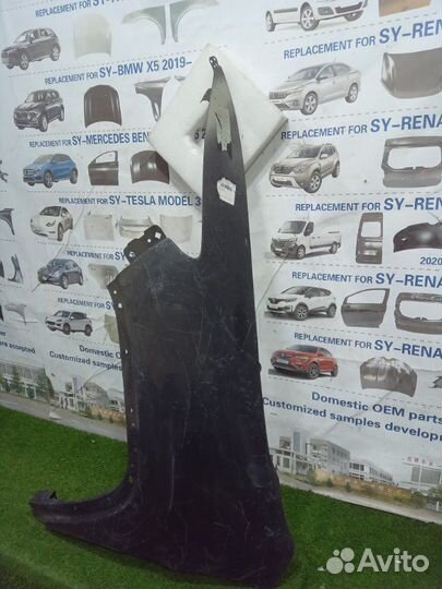 Крыло переднее левое Jeep Cherokee 5