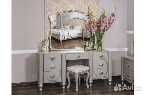 Туалетный столик Лали