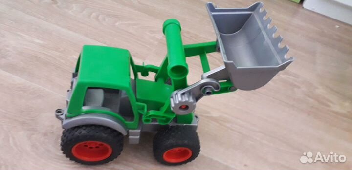 Игрушки (машинки) 