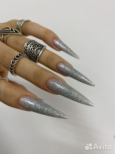 Маникюр педикюр