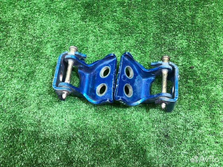 Петля двери задняя левая Peugeot 307 C3 1.6 NFU