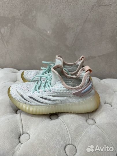 Кроссовки 32-33