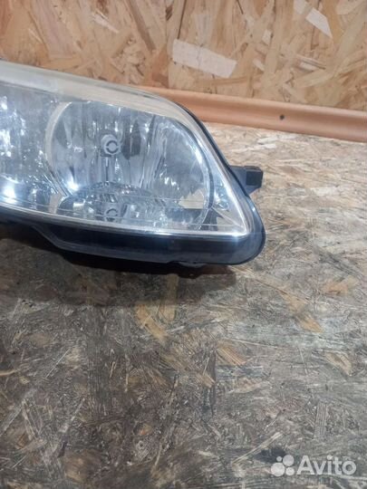 Фара Правая Ситроен С4 2006 год