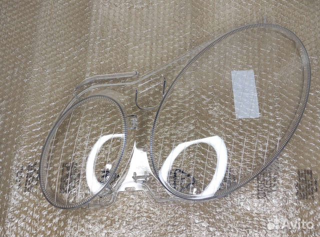 Стекло фары Mercedes W211