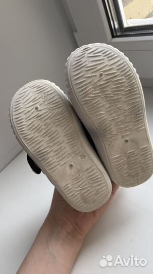 Сандалии 25 размер
