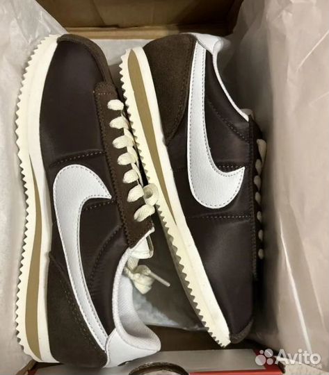 Стильные кроссовки Nike Cortez