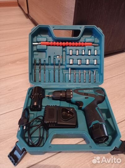 Шуруповерт makita 12v бу, состояние идеальное