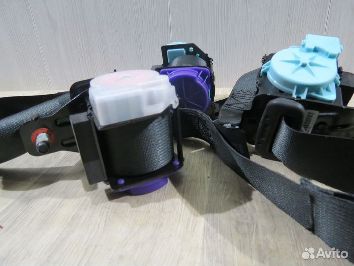 Ремень безопасности задний Kia Rio 4