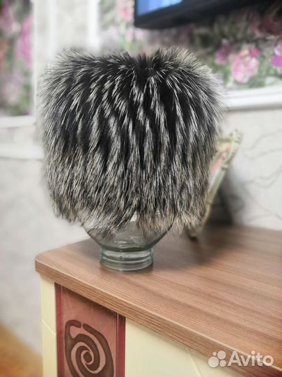 Шапка женская вязаная из хвостиков чернобурки