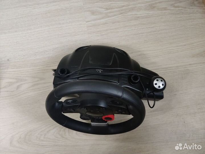 Игровой руль logitech driving force gt