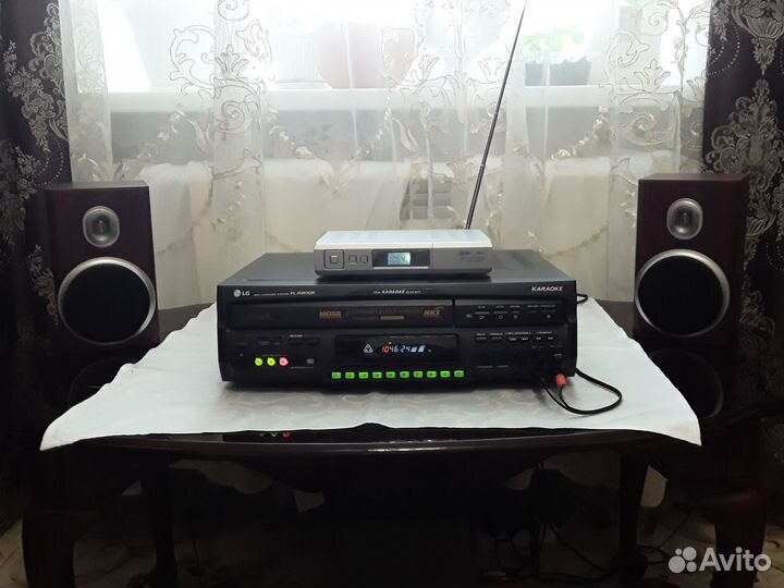 Музыкальный проигрователь LG