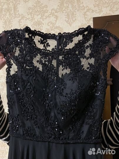 Вечернее платье