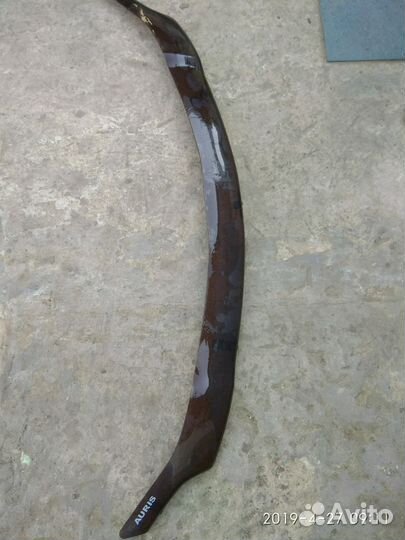 Дефлектор капота Тойота аурис