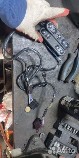 Кнопка электростеклоподъемника Opel Frontera A