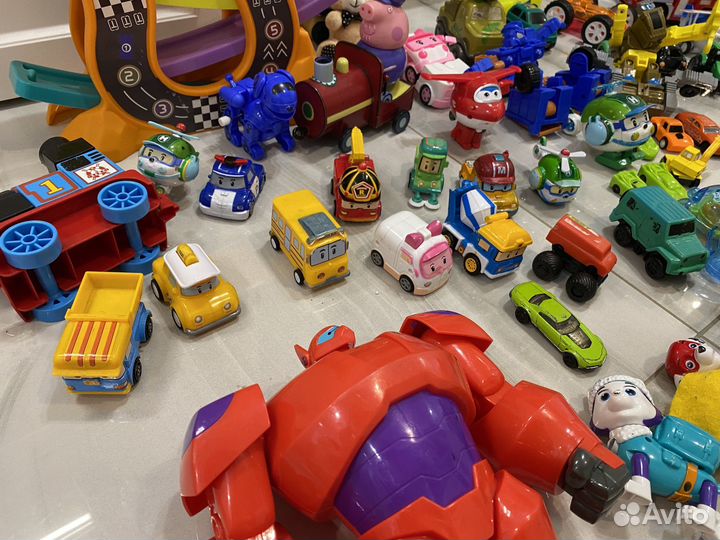 Машинки игрушки пакетом для мальчика