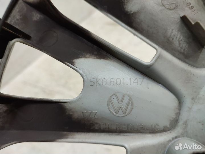 Колпак колеса Volkswagen Golf MK6 2008-2014
