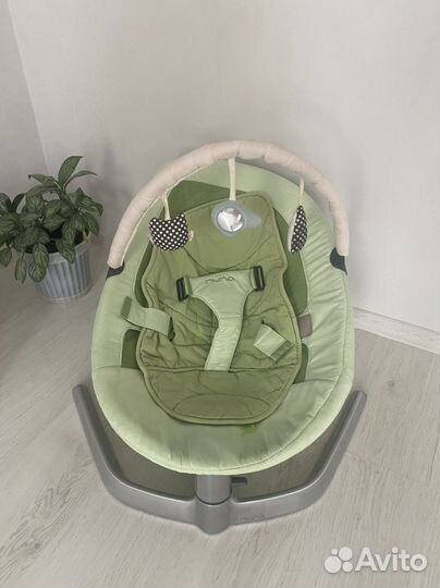 Шезлонг детский